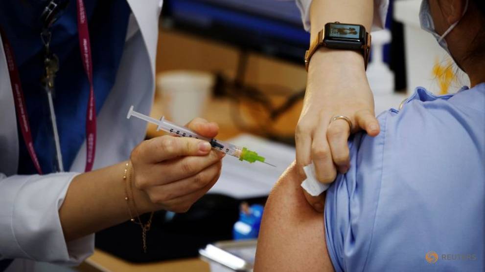 Korea Selatan mengatakan akan melakukan uji coba campuran vaksin COVID-19