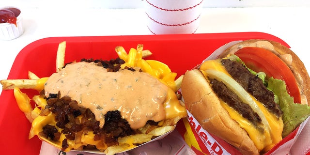 Burger Masuk N Keluar, Inc.  adalah rantai regional restoran cepat saji yang dimulai di California. 