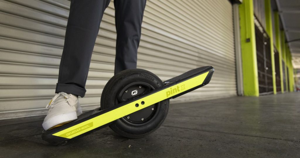 Panel listrik self-balancing terbaru Onewheel mendapatkan peningkatan kinerja yang luar biasa