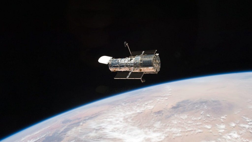 NASA memiliki rencana baru untuk membangunkan Teleskop Luar Angkasa Hubble