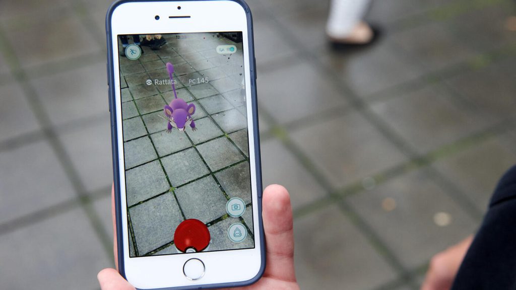 Banding petugas LAPD yang memainkan Pokemon Go ditolak, mengabaikan panggilan perampokan: NPR