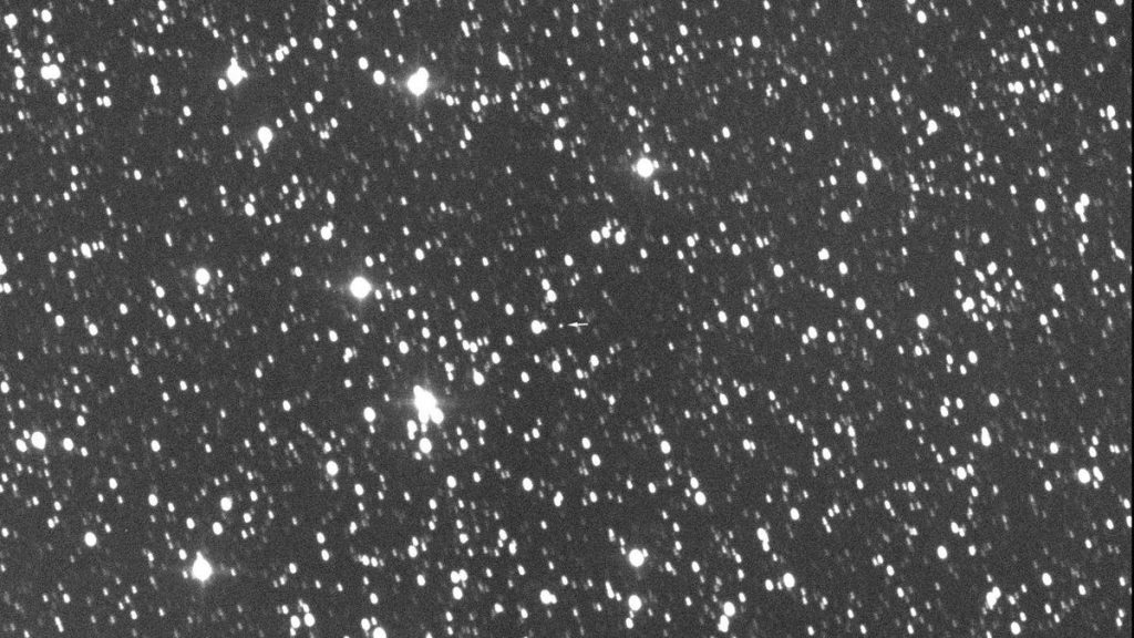Gambar menunjukkan Teleskop Luar Angkasa Webb dipasang di L2