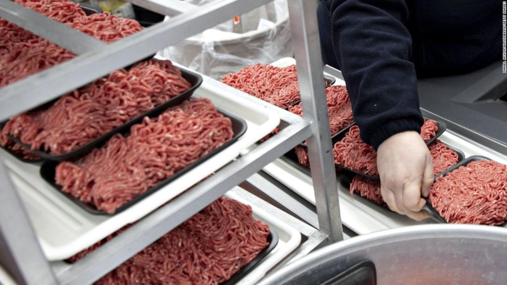Lebih dari 120.000 pon produk daging giling ditarik karena kekhawatiran kontaminasi E. coli