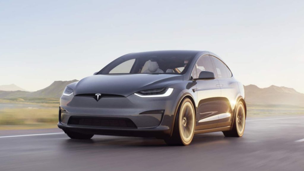 Tesla Akan Bangun Kendaraan Berdesain Robotaxi yang Berpenampilan "Futuristik"