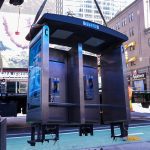 ‘Akhir era’ saat New York menghapus bilik telepon umum populer terakhirnya