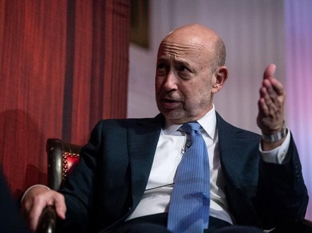 A recession is “not baked in the cake” and there’s a “narrow path” to avoid it, Goldman Sachs Senior Chairman Lloyd Blankfein said. (Photo: Bloomberg)