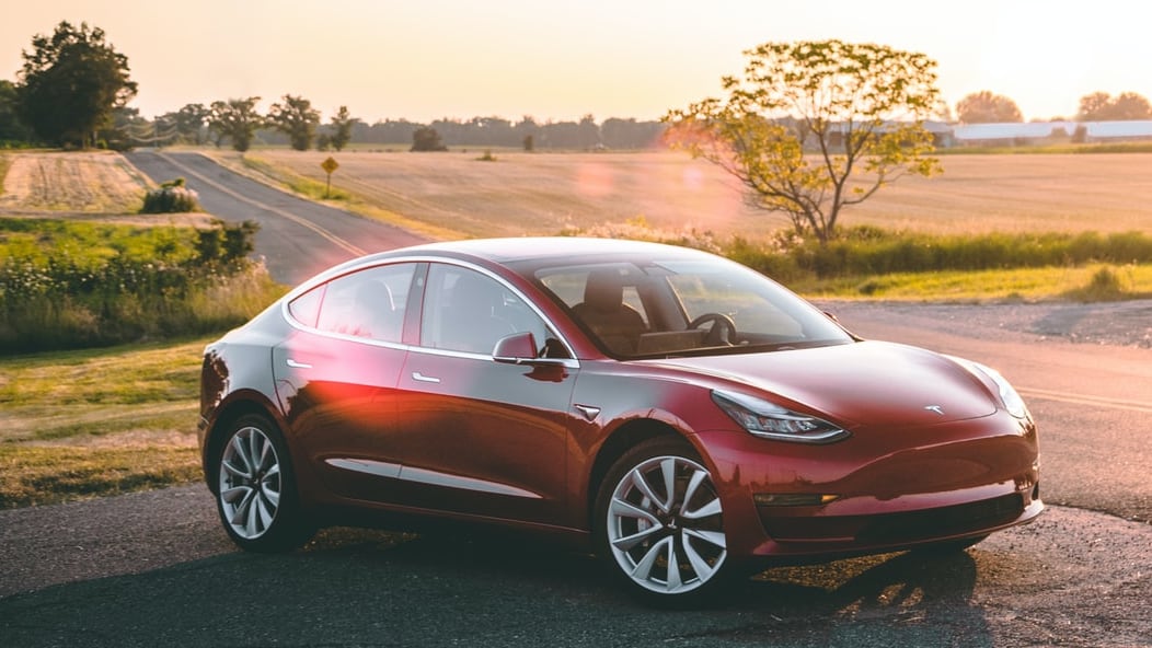 Tesla menempati urutan pertama dan kedua di sebagian besar mobil buatan Amerika