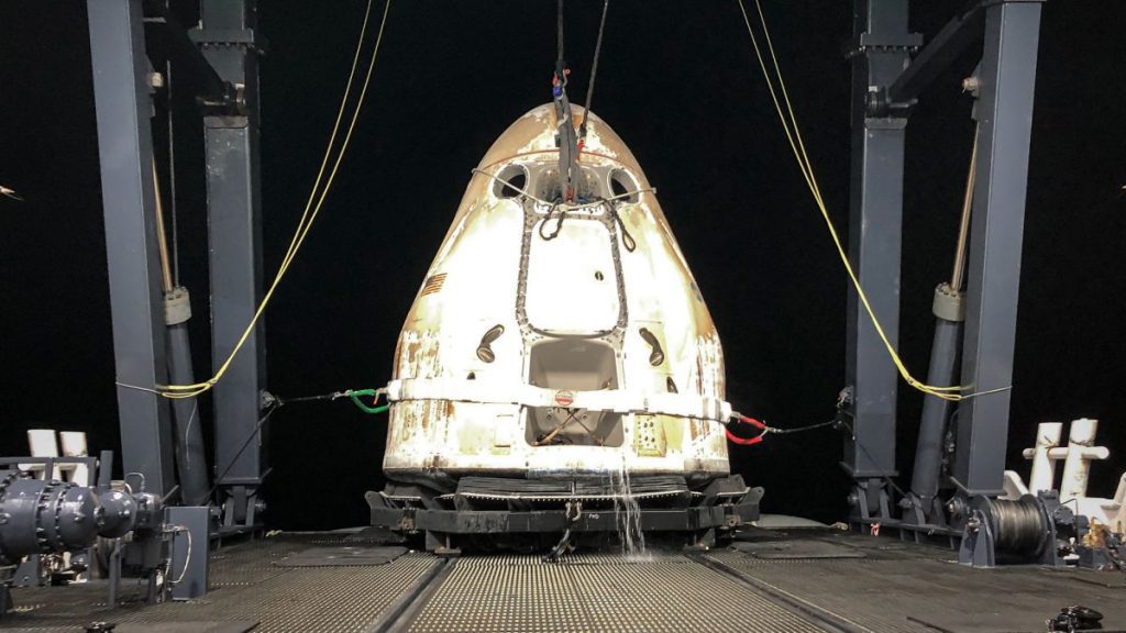 Peluncuran SpaceX yang akan datang ke stasiun luar angkasa telah ditunda dari hari Jumat karena kemungkinan kebocoran bahan bakar