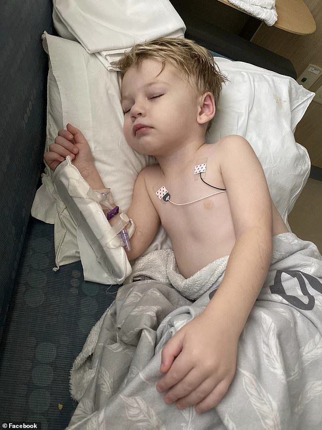 Wilder Jackson, 2, dari Middletown, Ohio, dirawat di rumah sakit setelah secara bersamaan tertular rhinovirus, enterovirus, dan adenovirus.