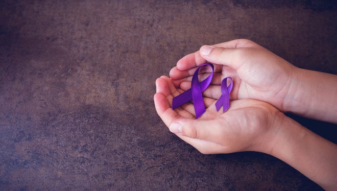 November adalah Bulan Peduli Kanker Pankreas, saat kita fokus untuk meningkatkan perhatian pada penyakit ini - penyebab utama ketiga kematian akibat kanker di Amerika Serikat.