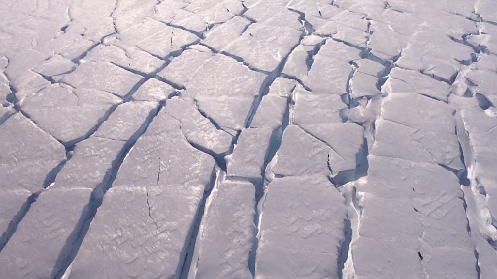 Para ilmuwan telah mendeteksi pencairan berbahaya di bawah "Gletser Kebangkitan" di Antartika