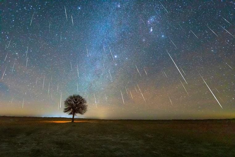 Para ilmuwan mengatakan hujan meteor besar berikutnya bisa melihat "ledakan" besar-besaran.