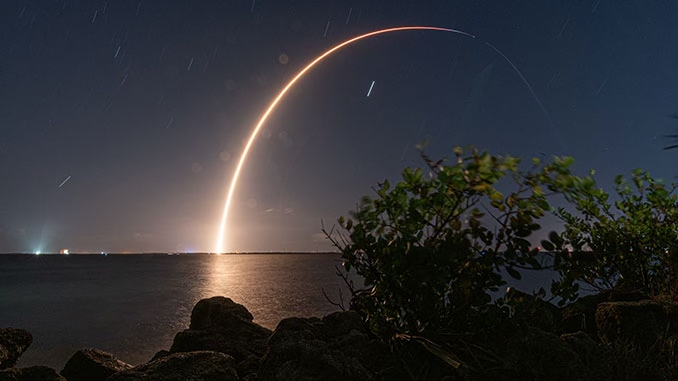 SpaceX meluncurkan roket Falcon 9 dari Cape Canaveral pada penerbangan ke-18 yang memecahkan rekor - Spaceflight Now