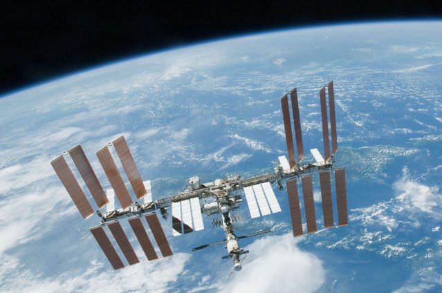 Manusia telah tinggal di Stasiun Luar Angkasa Internasional selama lebih dari dua dekade.