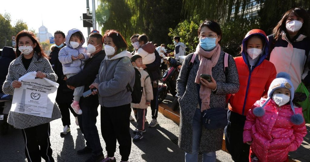 Tiongkok menghadapi peningkatan tajam penyakit pernafasan, dan Organisasi Kesehatan Dunia (WHO) mengatakan tidak ada patogen aneh yang ditemukan
