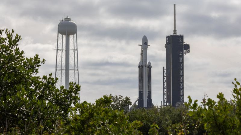 SpaceX Falcon Heavy meluncurkan X-37B, salah satu rahasia militer AS yang paling dijaga