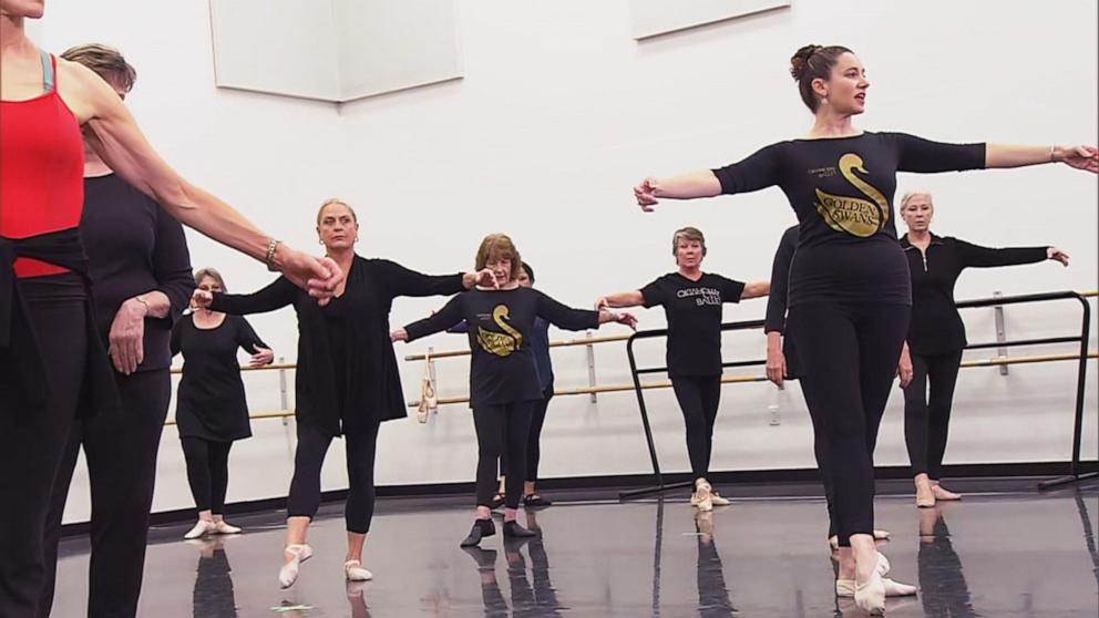 Oklahoma City Ballet membantu manula dan pasien Parkinson dengan kelas dansa gratis