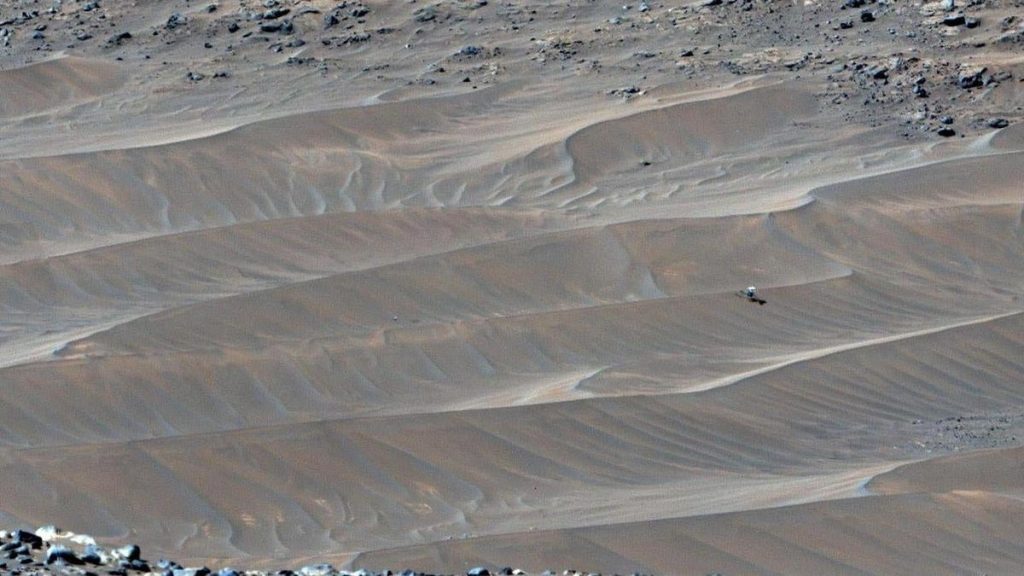 Helikopter Mars NASA berlatar di Tanah Abadi Tolkien