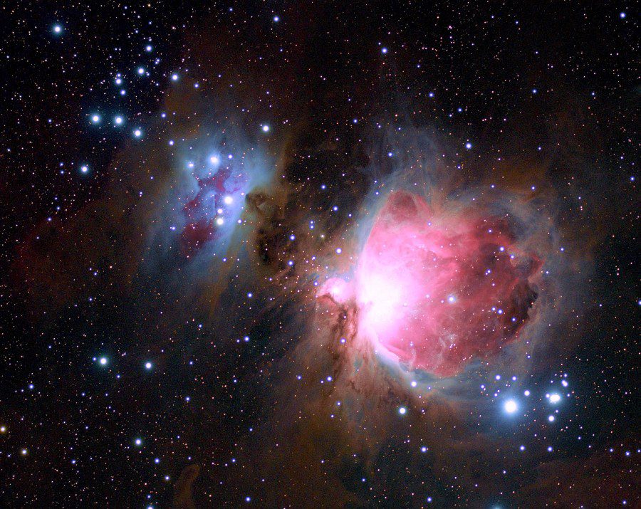 Nebula Orion M42 di konstelasi Orion