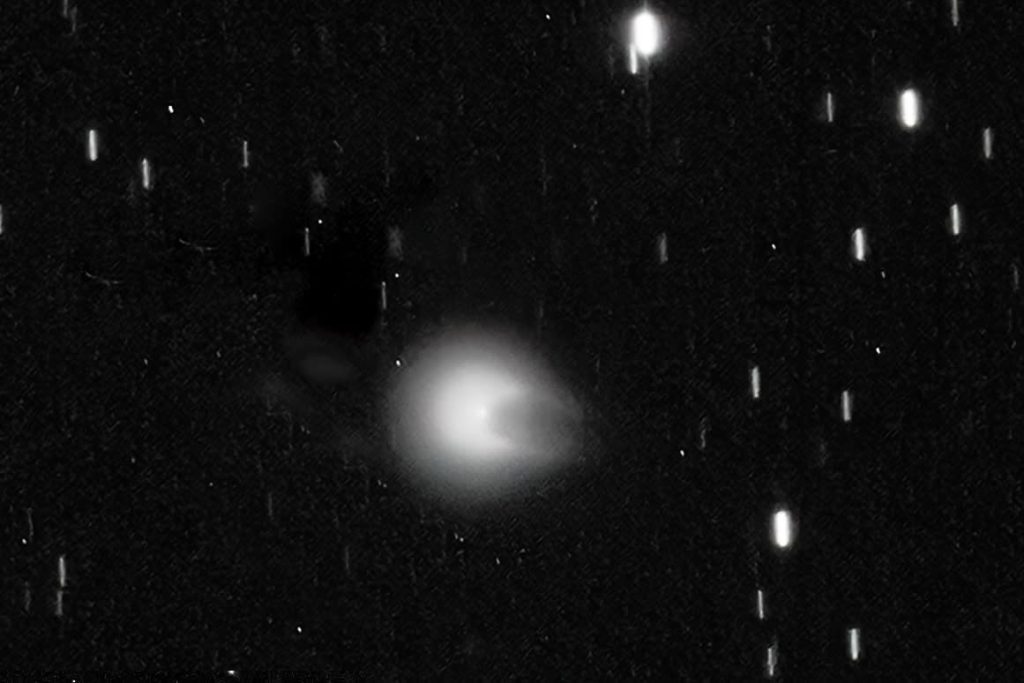 "Komet Setan" dijadwalkan berayun di dekat Matahari dan terlihat selama gerhana
