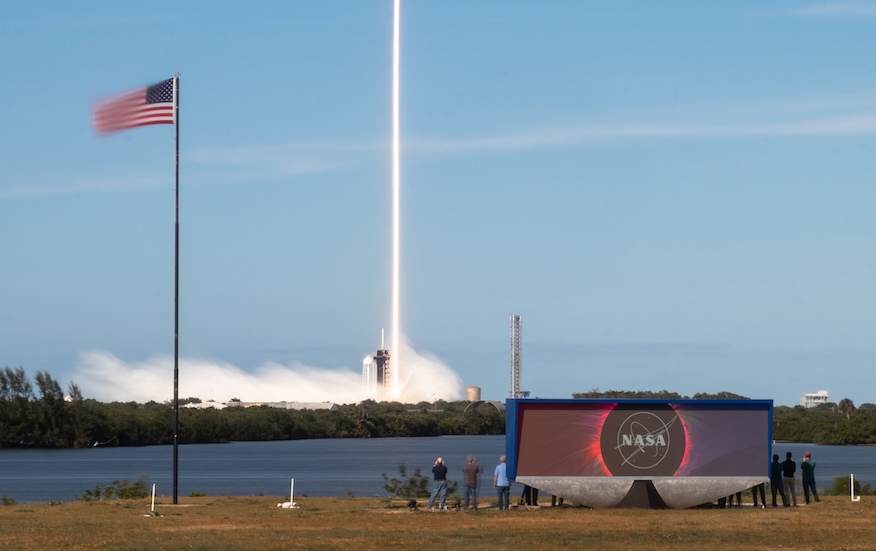 SpaceX meluncurkan roket Falcon 9 dalam misi Starlink dari Kennedy Space Center - Spaceflight Now