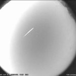 Hujan meteor Eta Aquarius, pecahan Komet Halley, mencapai puncaknya akhir pekan ini.  Berikut cara melihatnya