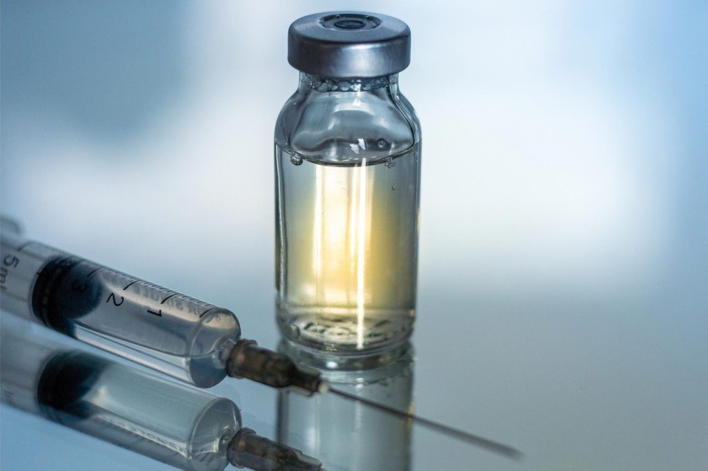 Vaksin revolusioner “nanoquadrant” efektif melawan virus corona yang belum muncul