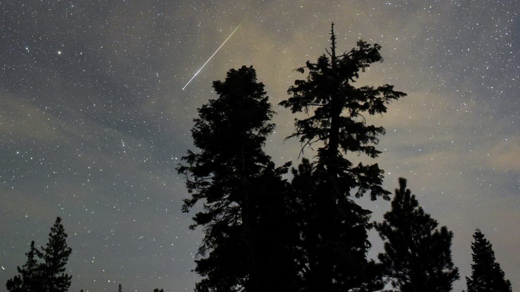 Klimaks hujan meteor Perseid tercinta akan memukau para pengamat langit: NPR